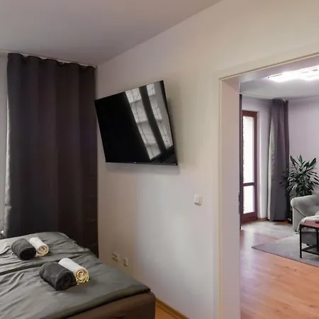 Luxus Am Zoo Mit Stellplatz 아파트 *