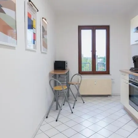 Luxus Am Zoo Mit Stellplatz 아파트