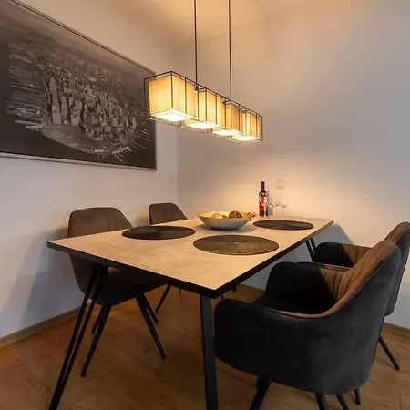 Luxus Am Zoo Mit Stellplatz