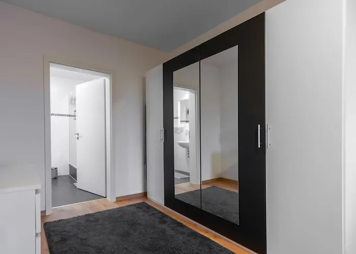 アパート Luxus Am Zoo Mit Stellplatz *