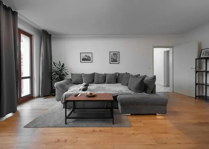 アパート Luxus Am Zoo Mit Stellplatz *