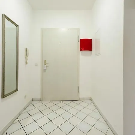 Luxus Am Zoo Mit Stellplatz Apartment