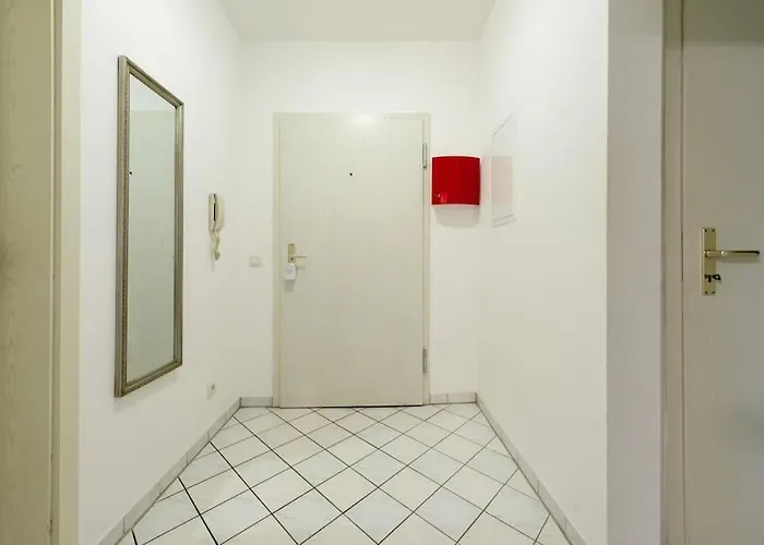 Luxus Am Zoo Mit Stellplatz Апартаменты