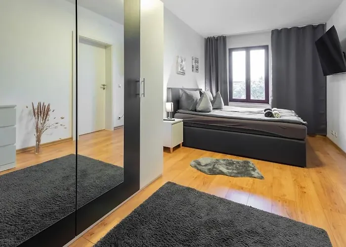 Luxus Am Zoo Mit Stellplatz شقة *